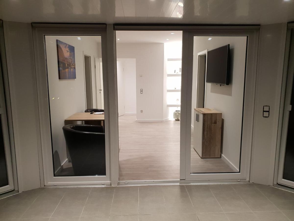 Ferienwohnung Mit Jacuzzi Naehe Flughafen Koeln Bonn Troisdorf Exteriör bild
