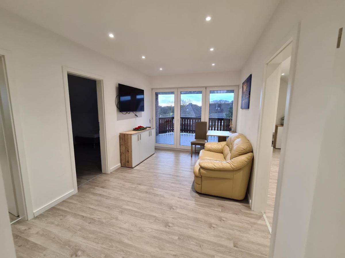 Ferienwohnung Mit Jacuzzi Naehe Flughafen Koeln Bonn Troisdorf Exteriör bild